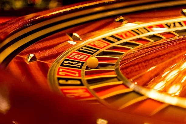 indoplaybet mobile app interface showing account login and payment options